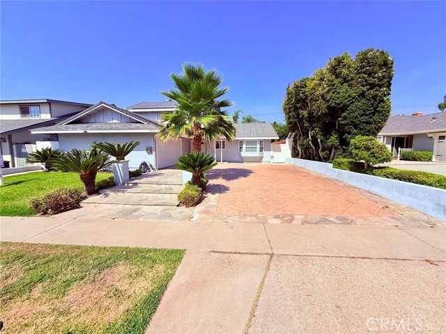 24811 Calle El Toro Grande, Lake Forest CA: https://media.crmls.org/medias/3b91a609-028a-4ea5-804d-9b6c6d7006fe.jpg