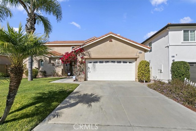 Detail Gallery Image 5 of 49 For 32856 Northshire Cir, Temecula,  CA 92592 - 4 Beds | 4 Baths