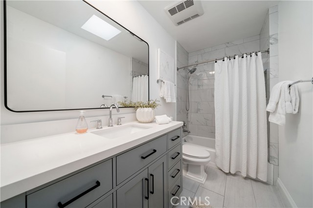 Detail Gallery Image 13 of 25 For 923 17th St #4,  Santa Monica,  CA 90403 - 2 Beds | 2 Baths