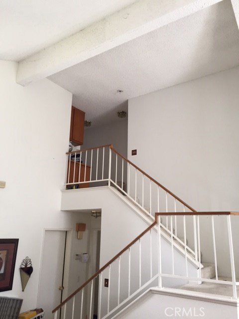 Detail Gallery Image 8 of 15 For 111 Monroe Ct, San Bernardino,  CA 92408 - 3 Beds | 2/1 Baths