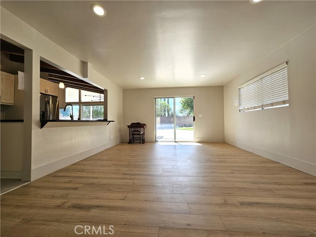 Detail Gallery Image 11 of 26 For 17530 Tuba St, Northridge,  CA 91325 - 4 Beds | 2/1 Baths