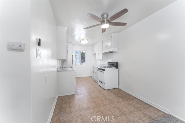3430 Elm Avenue, Long Beach CA: https://media.crmls.org/medias/3b93552e-3554-46cf-a779-e056f5190a6e.jpg