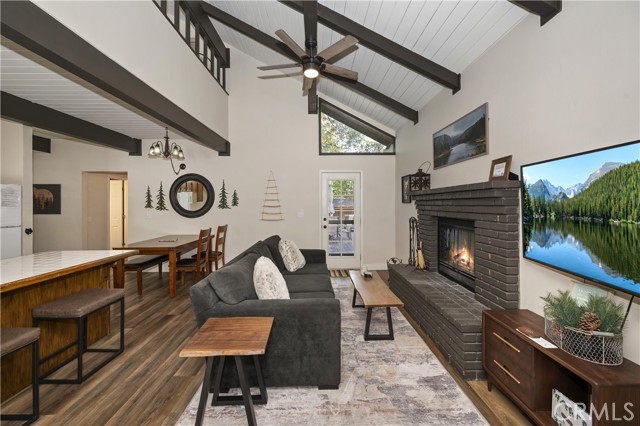 42824 Cedar Avenue, Big Bear Lake, CA 92315