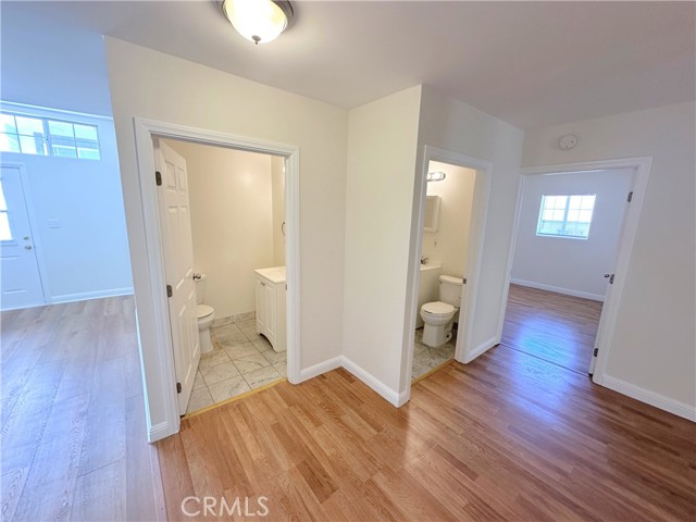 1528 N Alexandria Avenue, Los Angeles CA: https://media.crmls.org/medias/3b93955c-d146-4c89-95ea-d9890a31e075.jpg