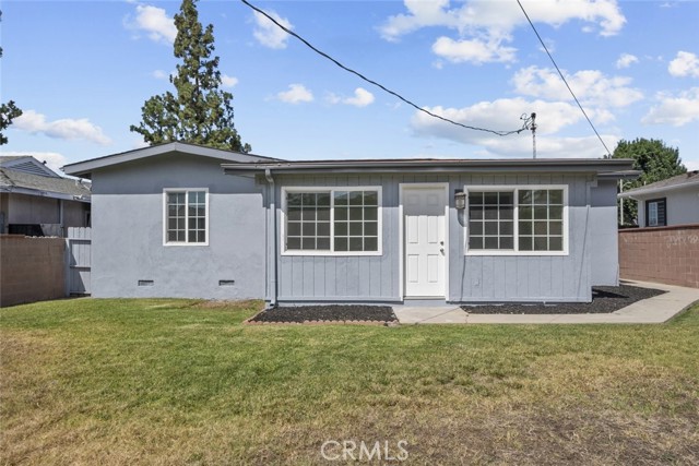 5040 N Lyman Avenue, Covina CA: https://media.crmls.org/medias/3b9645f0-22f2-4aa0-a21e-46ce1eb840e9.jpg