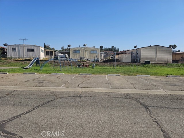 24414 University Avenue, Loma Linda CA: https://media.crmls.org/medias/3b9668cd-a6f1-4696-9eff-000e9fecd916.jpg