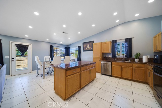 Detail Gallery Image 26 of 40 For 13330 E Avenue, Pearblossom,  CA 93553 - 4 Beds | 2 Baths