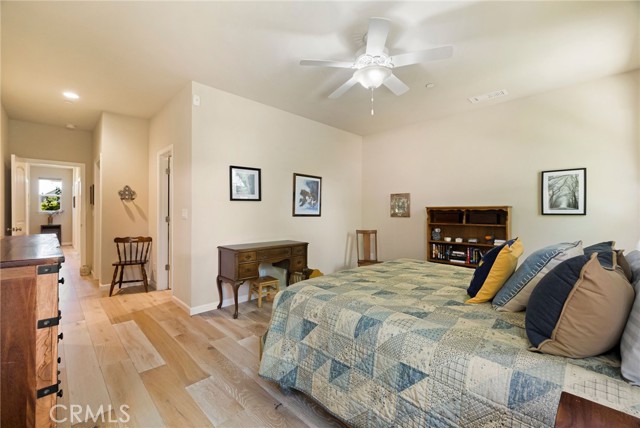 10 Harmony Park Circle, Chico CA: https://media.crmls.org/medias/3b96d45f-6893-44f3-b3cb-5a83d97b3177.jpg
