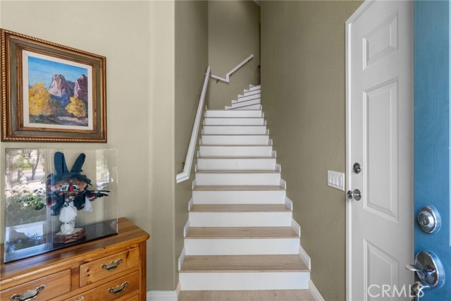 Detail Gallery Image 4 of 32 For 24370 Cavalini Pl, Valencia,  CA 91355 - 2 Beds | 2 Baths