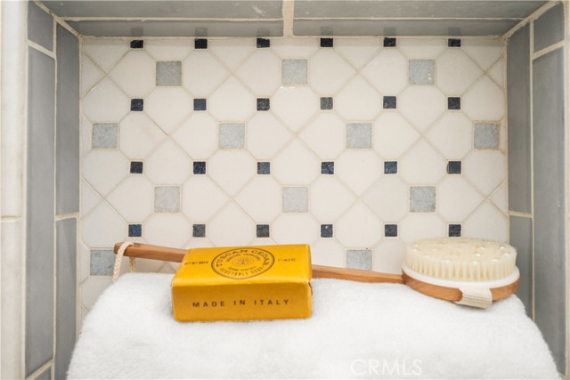 309 15th Street, Seal Beach CA: https://media.crmls.org/medias/3b96e307-1bf5-4ba5-a9cf-9f6d7f71e7eb.jpg
