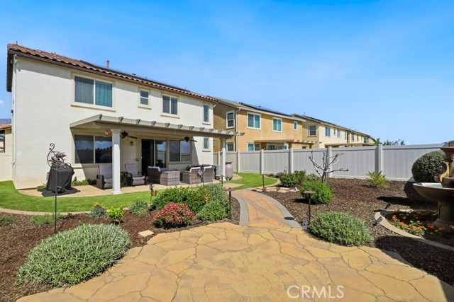 Detail Gallery Image 6 of 31 For 1377 Black Diamond, Beaumont,  CA 92223 - 4 Beds | 3 Baths