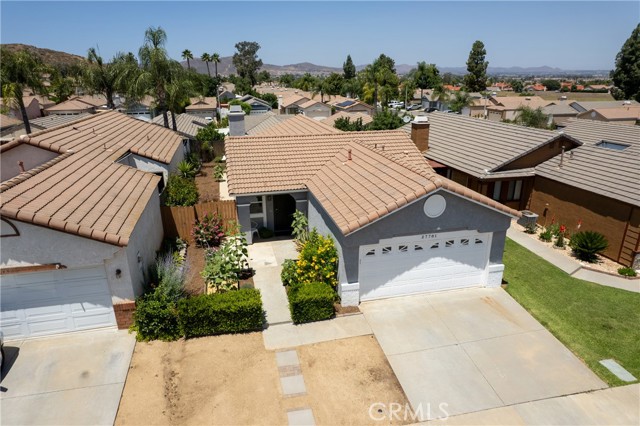 27781 Spring Meadow Court, Menifee CA: https://media.crmls.org/medias/3b971518-877b-4197-bf41-6c79b2e96232.jpg