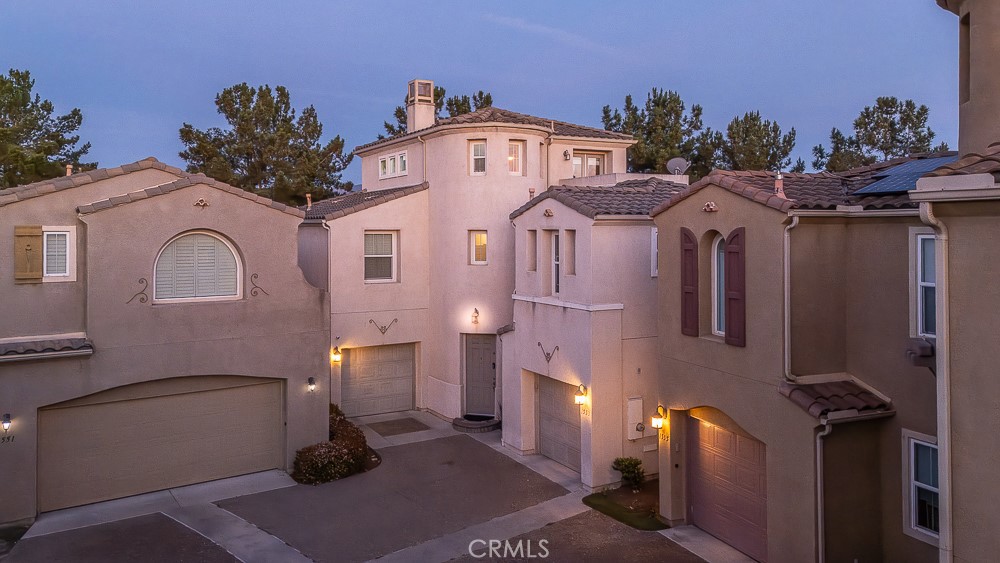 1553 Caminito Cremona