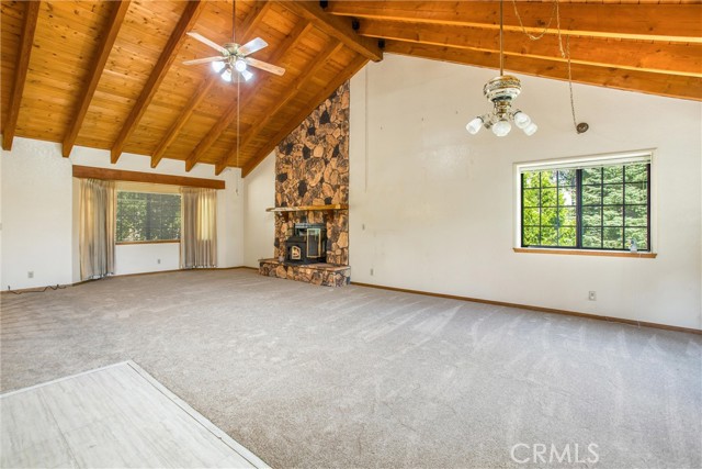 Detail Gallery Image 10 of 53 For 963 Jungfrau Dr, Crestline,  CA 92325 - 3 Beds | 3/1 Baths