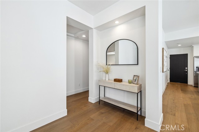 6521 Homewood Avenue, Los Angeles CA: https://media.crmls.org/medias/3b98c0e7-5ff2-477d-9657-14d13262b857.jpg
