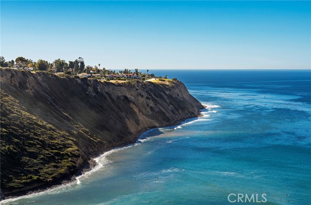 2525 Via Campesina, Palos Verdes Estates CA: https://media.crmls.org/medias/3b99355b-d5f6-46fc-b51f-462e123ac24f.jpg