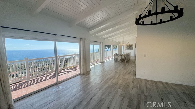 Detail Gallery Image 20 of 35 For 7229 Crest Rd, Rancho Palos Verdes,  CA 90275 - 3 Beds | 3 Baths