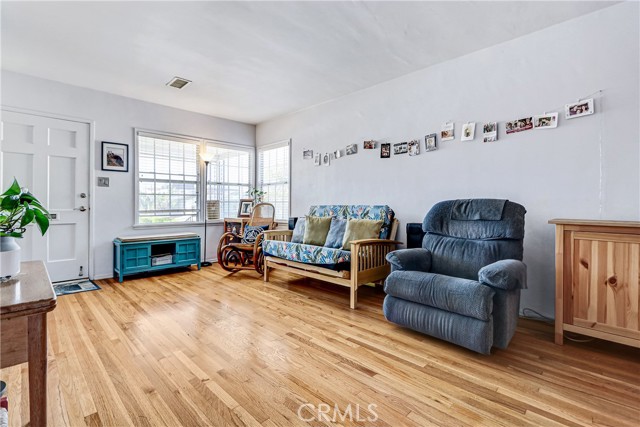 Detail Gallery Image 4 of 21 For 3408 Dow, Redondo Beach,  CA 90278 - 3 Beds | 1 Baths