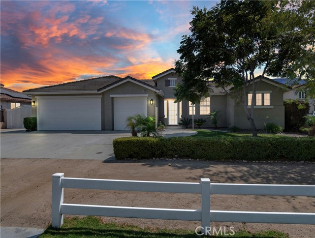 Detail Gallery Image 1 of 50 For 4096 Equestrian Ln, Norco,  CA 92860 - 4 Beds | 3 Baths