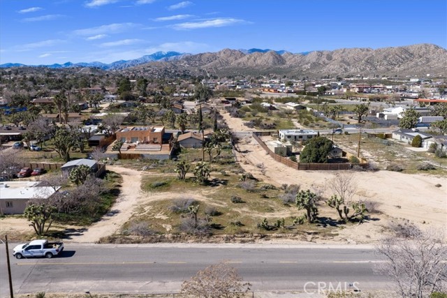 Detail Gallery Image 2 of 7 For 7408 Acoma Trl, Yucca Valley,  CA 92284 - – Beds | – Baths