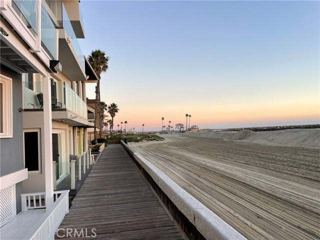 Image 2 for 6807 E Seaside Walk, Long Beach, CA 90803