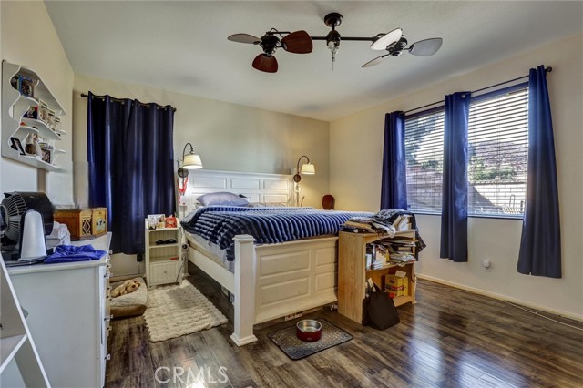 27727 Hollyoak Way, Menifee CA: https://media.crmls.org/medias/3b9c5dee-df48-4afd-a95a-f0dabe67de2f.jpg