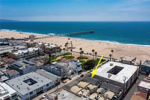 49 15th Street # A, Hermosa Beach, California 90254, 4 Bedrooms Bedrooms, ,2 BathroomsBathrooms,Residential Lease,For Rent,49 15th Street # A,CRSB24167637