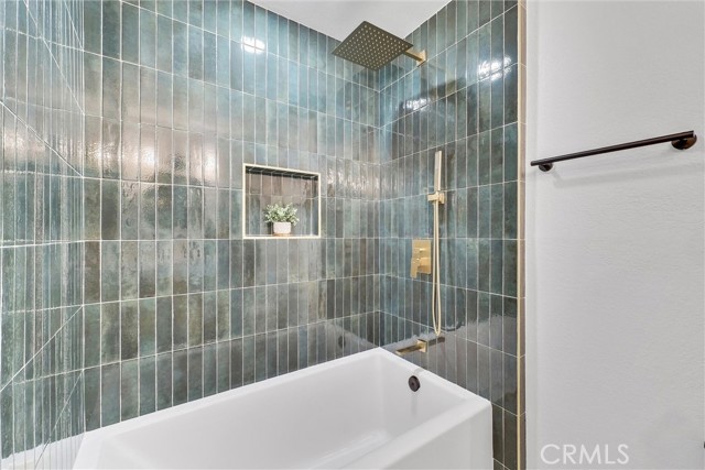 Detail Gallery Image 14 of 27 For 4001 W Kent Ave, Santa Ana,  CA 92704 - 4 Beds | 2 Baths