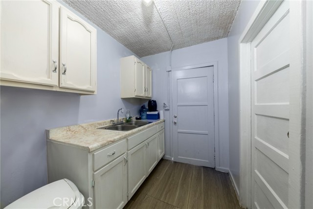 Detail Gallery Image 8 of 25 For 1684 E Martin Luther King Jr Bld, Los Angeles,  CA 90011 - 5 Beds | 2 Baths