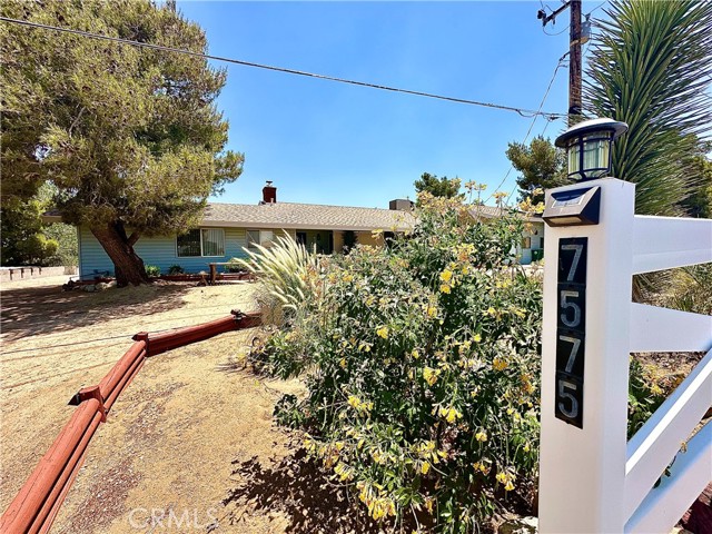 Detail Gallery Image 3 of 51 For 7575 Palomar Ave, Yucca Valley,  CA 92284 - 3 Beds | 2 Baths