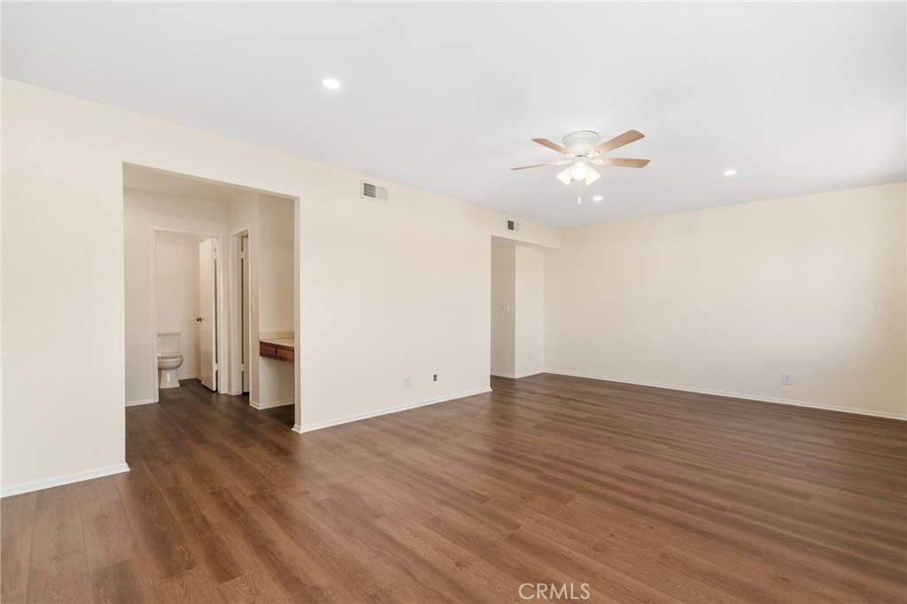 MLS #DW25227160 image #24