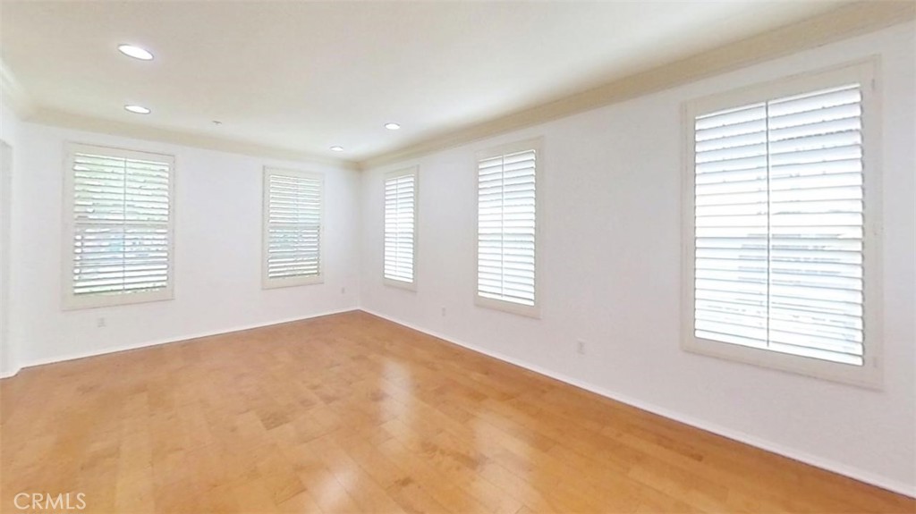 MLS #OC25239972 image #6