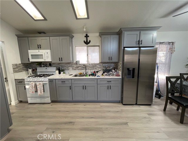 Detail Gallery Image 8 of 30 For 12152 Trask #57,  Garden Grove,  CA 92843 - 3 Beds | 2 Baths