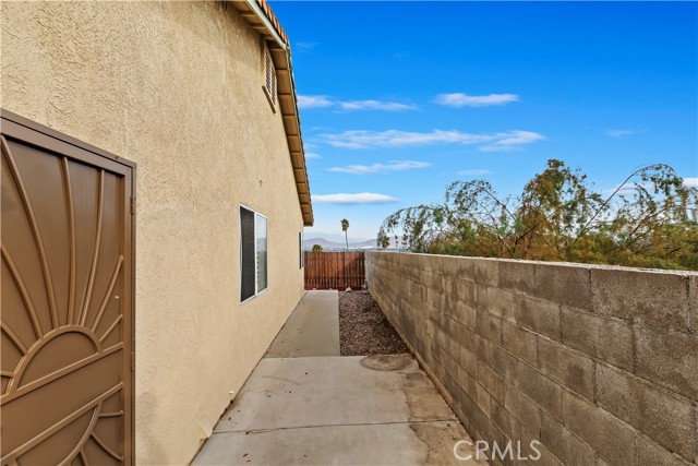 Detail Gallery Image 33 of 39 For 4296 Estrada Dr, Jurupa Valley,  CA 92509 - 3 Beds | 2 Baths