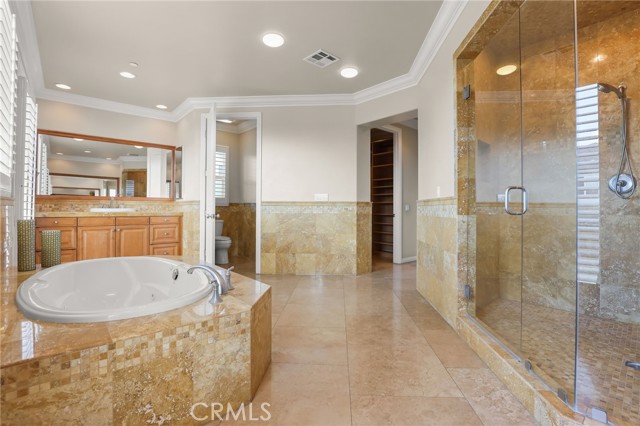 Image 36 of 75 For 12468 Longacre