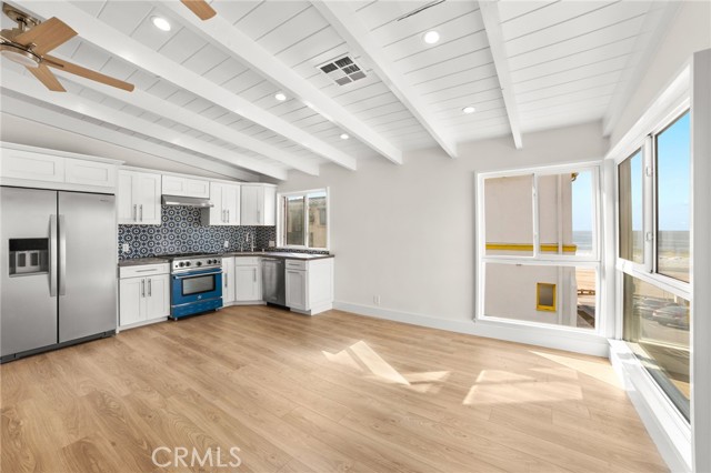 Detail Gallery Image 4 of 28 For 112 36th, Manhattan Beach,  CA 90266 - 3 Beds | 1 Baths