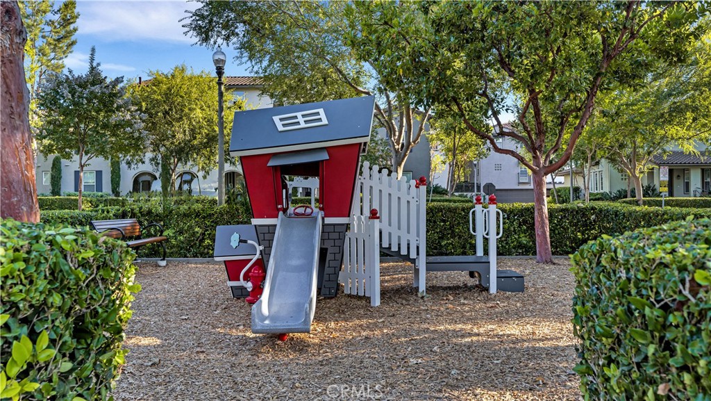 https://media.crmls.org/medias/3ba0f9ab-585a-4edf-8b38-c578edd5c29d.jpg?preset=X-Large