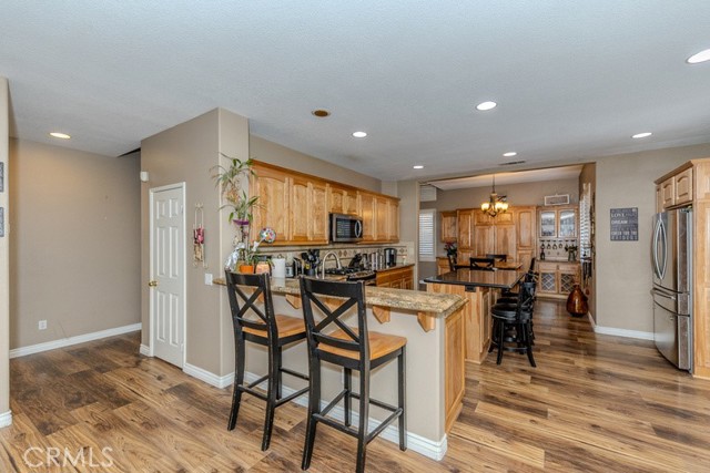 Detail Gallery Image 8 of 38 For 20770 Stony Brook Cir, Riverside,  CA 92508 - 5 Beds | 3 Baths