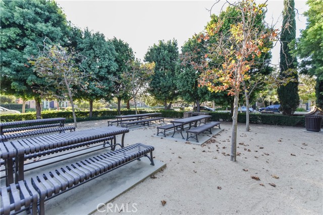 80 Great, Irvine CA: https://media.crmls.org/medias/3ba271e2-9e21-4295-87bf-d4f15a9332d4.jpg