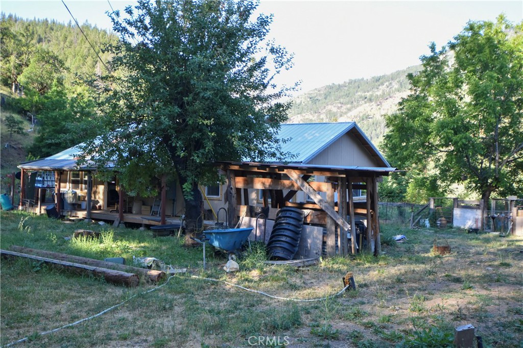 https://media.crmls.org/medias/3ba27abd-18de-4f8a-92b3-f38957669150.jpg?preset=X-Large