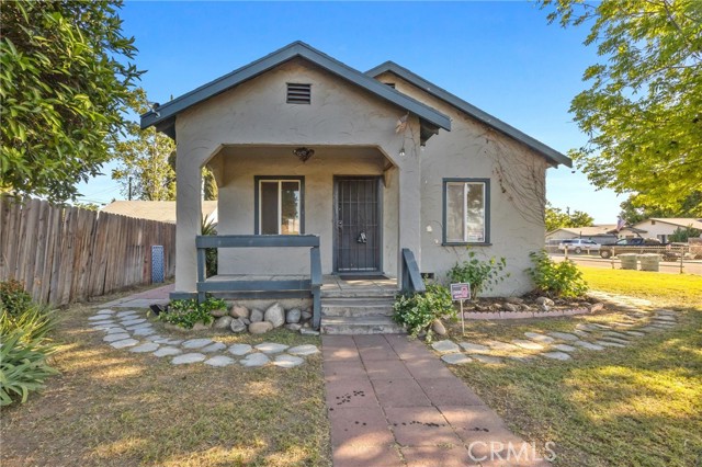 Detail Gallery Image 3 of 25 For 2829 Dracena St, Bakersfield,  CA 93304 - 2 Beds | 1 Baths