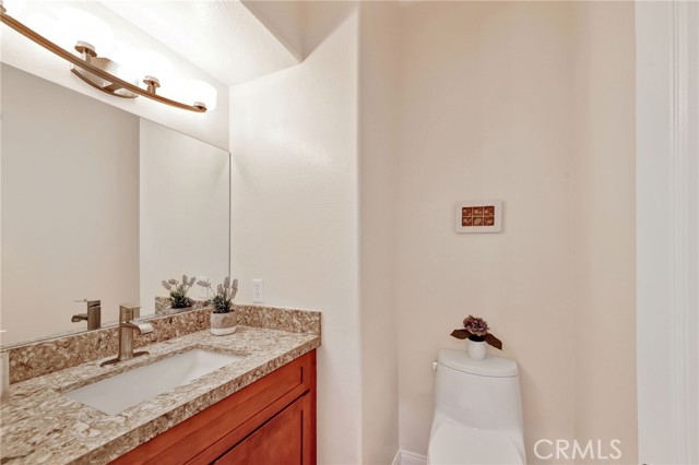 Detail Gallery Image 13 of 28 For 2825 Plaza Del Amo #106,  Torrance,  CA 90503 - 3 Beds | 2/1 Baths