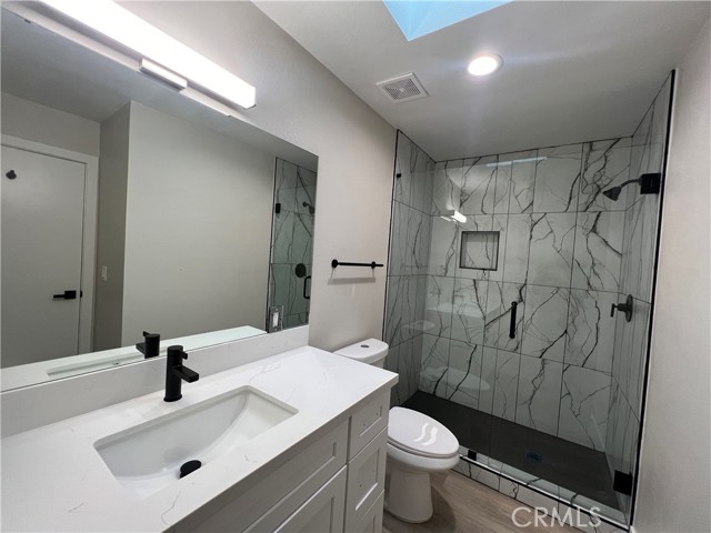 Detail Gallery Image 10 of 14 For 8416 Burnet Ave #7,  North Hills,  CA 91343 - 2 Beds | 2 Baths