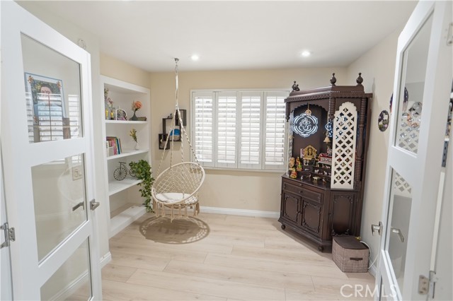 Detail Gallery Image 12 of 30 For 25550 Longfellow Place, Stevenson Ranch,  CA 91381 - 4 Beds | 3 Baths