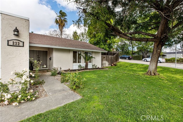 Detail Gallery Image 4 of 44 For 222 Avenida Chapala, San Marcos,  CA 92069 - 4 Beds | 2 Baths