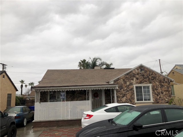 8820 Sewell Ave, Fontana, CA 92335