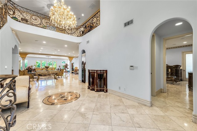 22349 Dolorosa Street, Woodland Hills CA: https://media.crmls.org/medias/3ba56970-fe77-43ff-8a5e-bd2d5faad025.jpg