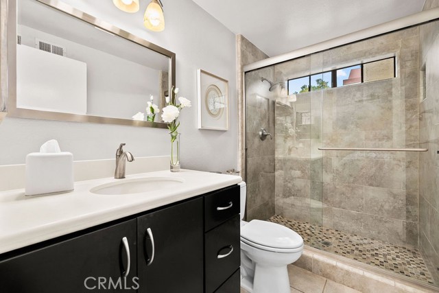 Image 29 of 33 For 38 Navarre  138