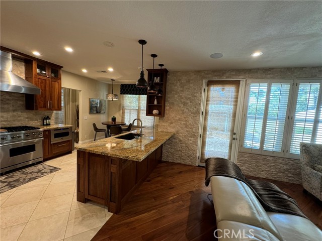 6 Lakeridge, Rancho Santa Margarita CA: https://media.crmls.org/medias/3ba75d85-214d-432c-899b-3face7861dda.jpg