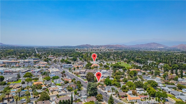 3719 Jurupa Avenue, Riverside CA: https://media.crmls.org/medias/3ba768eb-ed13-498b-b4d8-935f0eff9f37.jpg